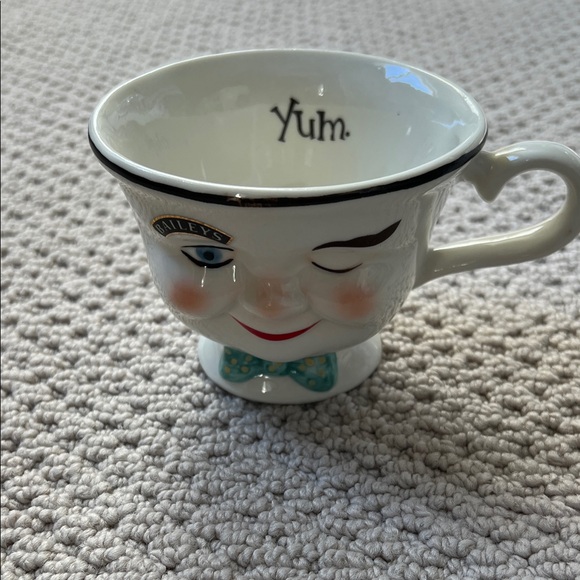 bailey’s Other - Vintage Bailey’s Charming Face Mugs Set. Limited Edition 1996.